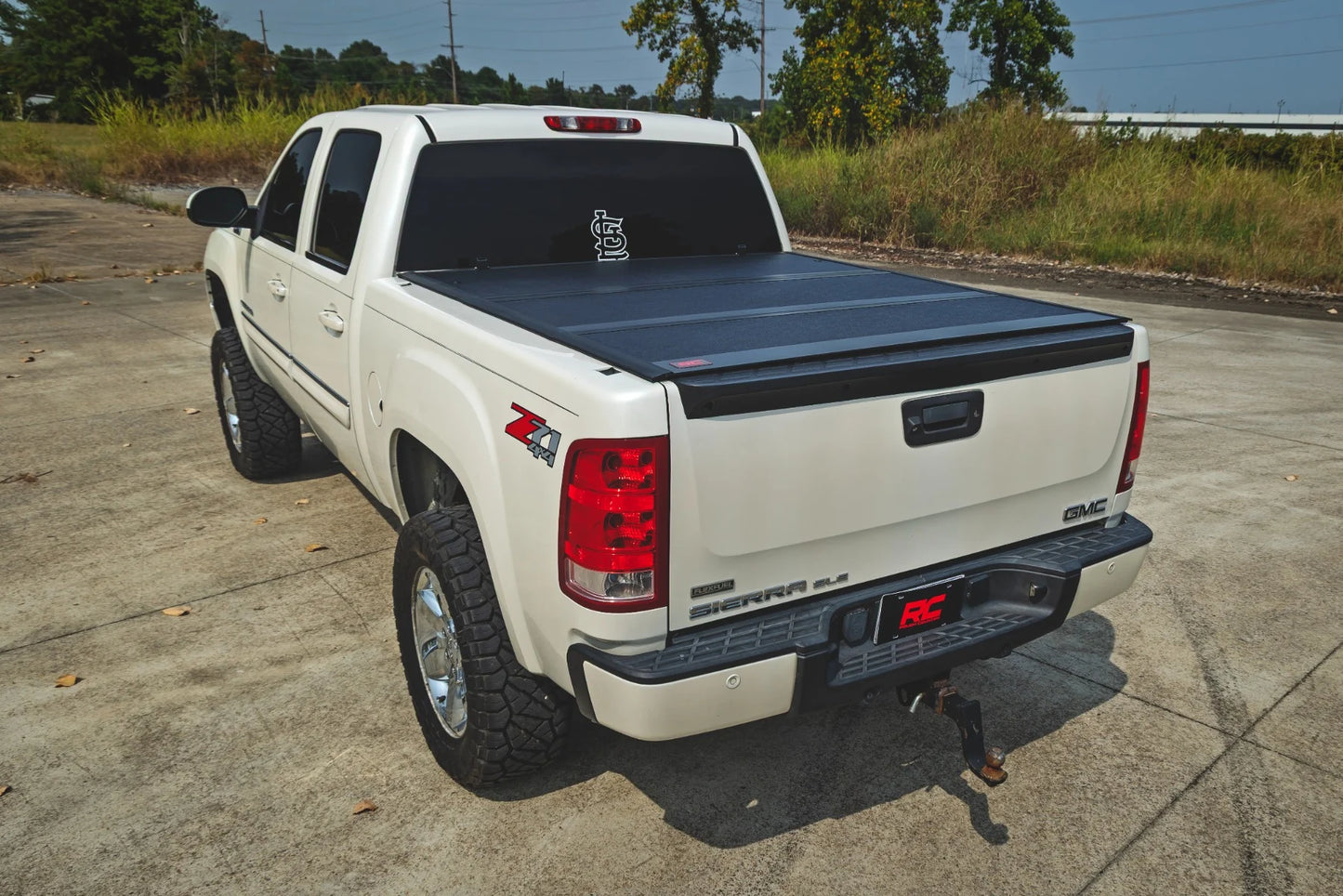 Rough Country Hard Low Profile Bed Cover 2007-2013 Chevy/GMC 1500