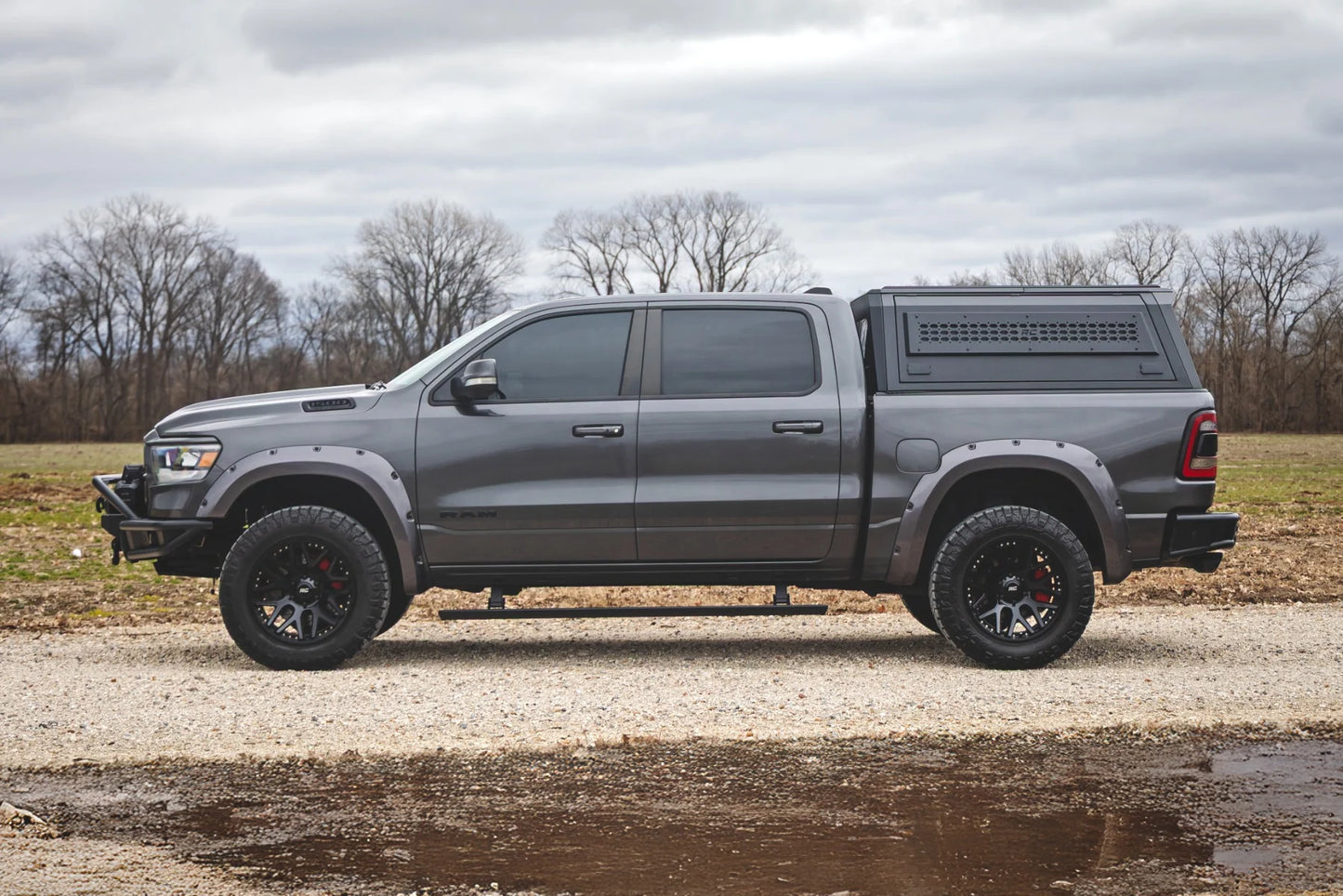 Rough Country Elite Series Power Running Boards 2010-2026 Ram 2500/3500 Crew Cab