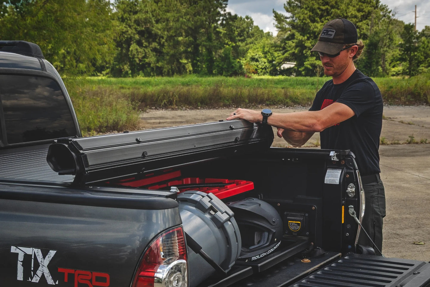Rough Country Hard Roll Cover 2005-2015 Toyota Tacoma 2WD/4WD (5' Bed)