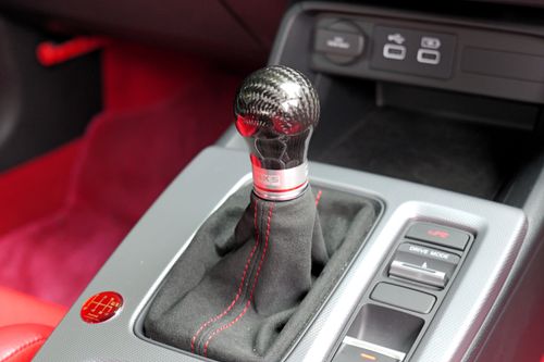 HKS Carbon Fiber Shift Knob Honda Civic Type R (FK8/FL5)
