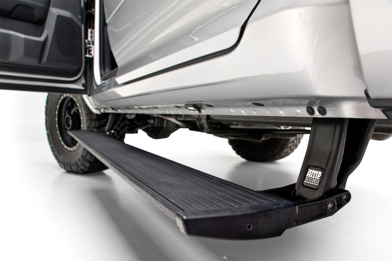 AMP Research 2015-2018 Toyota Hilux Extended Cab Pickup PowerStep - Black