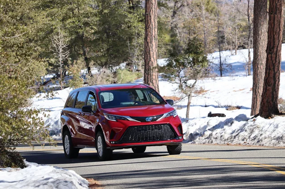 Journeys Offroad Lift Kit 2021-2025 Toyota Sienna Hybrid - 3" Front / 3" Rear