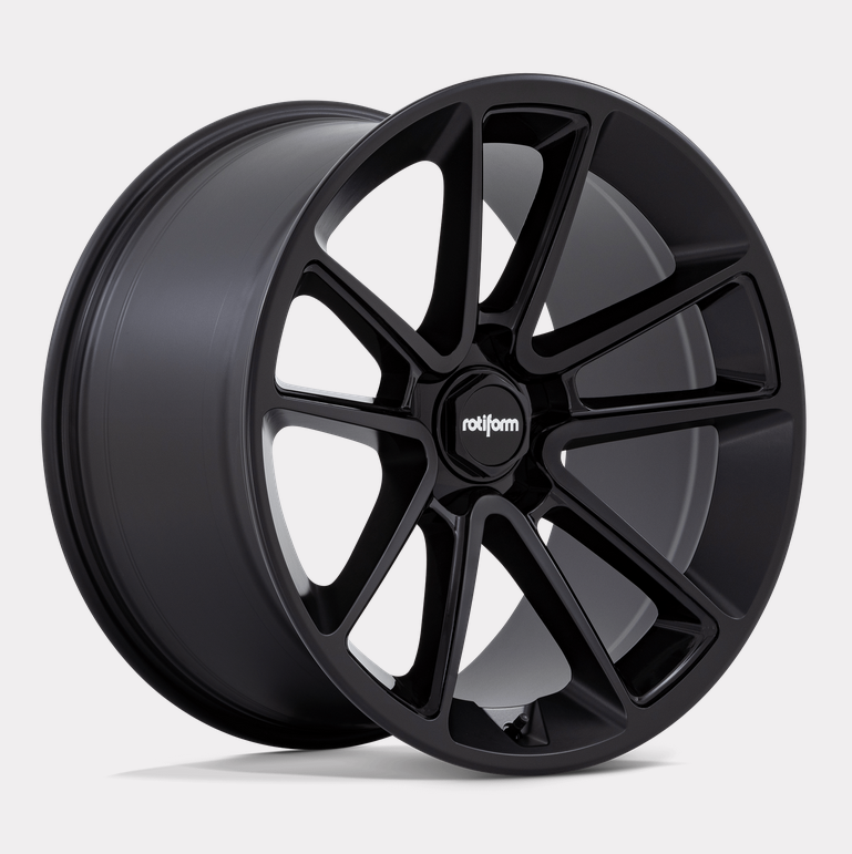 21x11.0 Rotiform BTL Matte Black w/ Black Cap