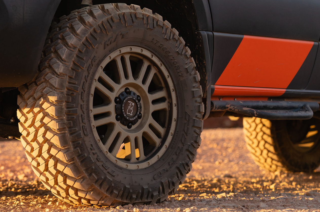 16x8.0 Black Rhino Yellowstone 5x130