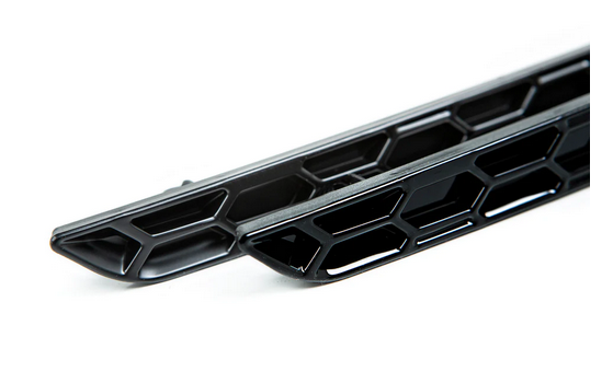 Acexxon BMW F8X M3 / M4 Honeycomb Rear Reflector Insert Set