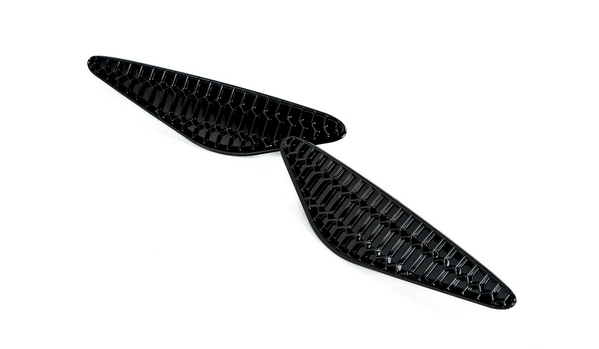 Acexxon BMW F91 / F92 / F93 M8 Rear Reflector Insert Set