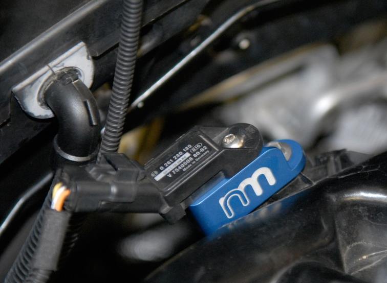 NM Eng. Boost Sensor Tap • R-Chassis