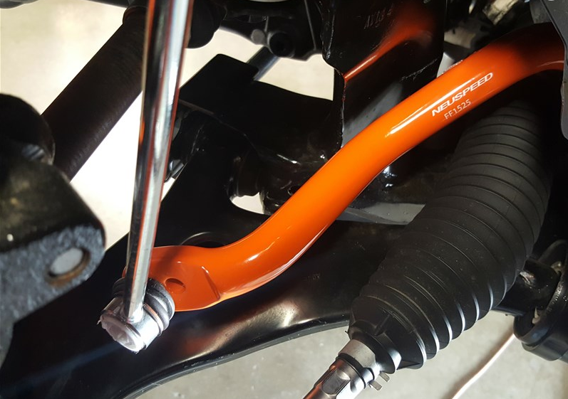 Neuspeed Front Anti Roll Bar (25mm) 2016-2017 Ford Focus RS (MK3) 2.3L Turbo