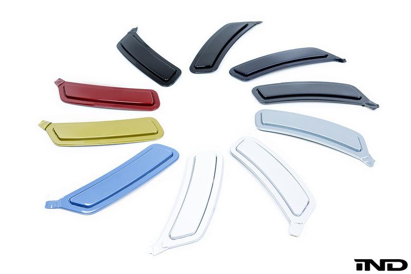 IND F8X M3 / M4 Painted Front Reflector Set